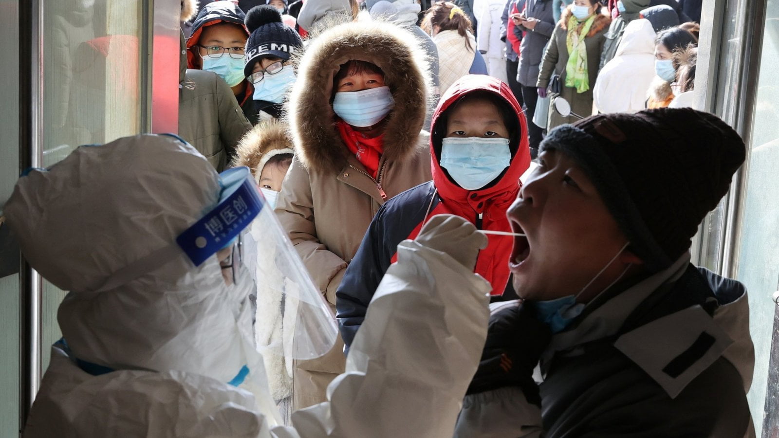 El COVID vuelve a Wuhan: decretan cuarentena tras detección de 15 contagios comunitarios