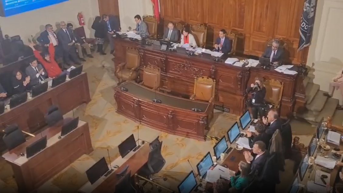 Anteproyecto listo: La Comisión de Expertos despachó el borrador constitucional